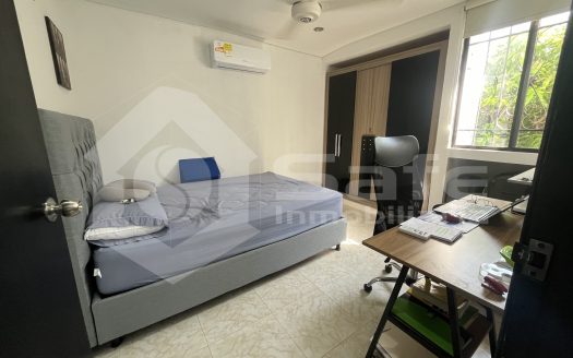 CASA ESQUINERA EN VENTA – SANTA MARTA