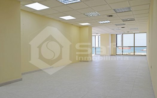 OFICINA EN ARRIENDO EDIFICIO BAHIA CENTRO – SANTA MARTA