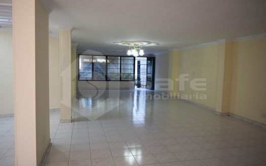 CASA GRANDE EN VENTA BAVARIA – SANTA MARTA